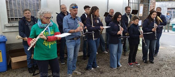La banda in azione