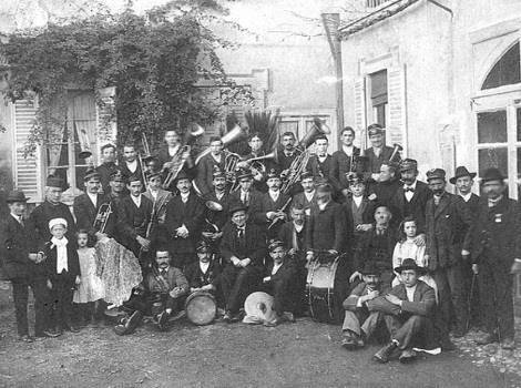 La banda nel 1906, in occasione della raccolta fondi per la guerra italo-turca